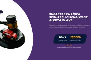 Martillo de subasta con un pequeño automóvil rojo sobre una base negra, junto al texto sobre 10 señales de alerta para subastas en línea seguras.