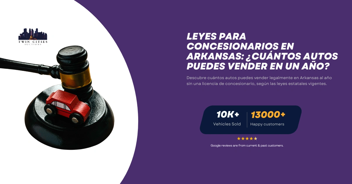 Imagen de un mazo judicial con un auto rojo de juguete, representando las leyes de venta de autos sin licencia en Arkansas.